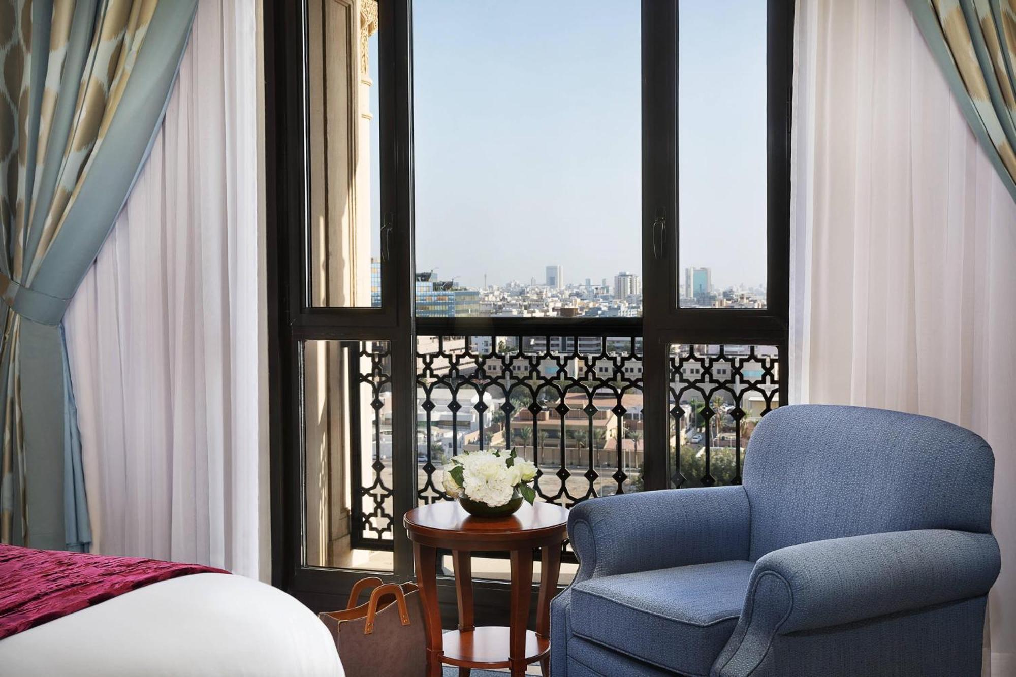 The Ritz-Carlton Jeddah Hotel Eksteriør billede A room at the hotel