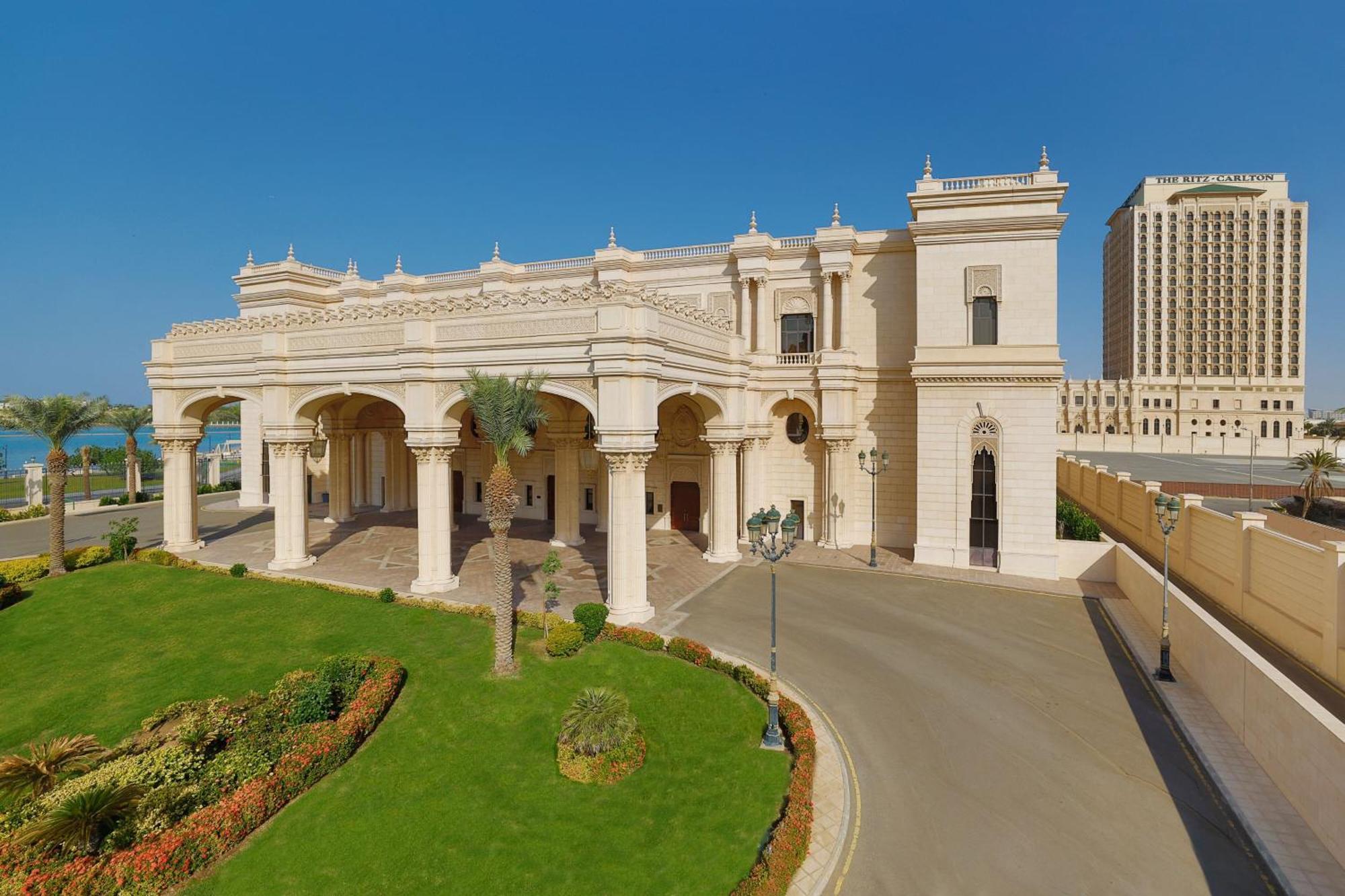 The Ritz-Carlton Jeddah Hotel Eksteriør billede The St. Regis Alexandria