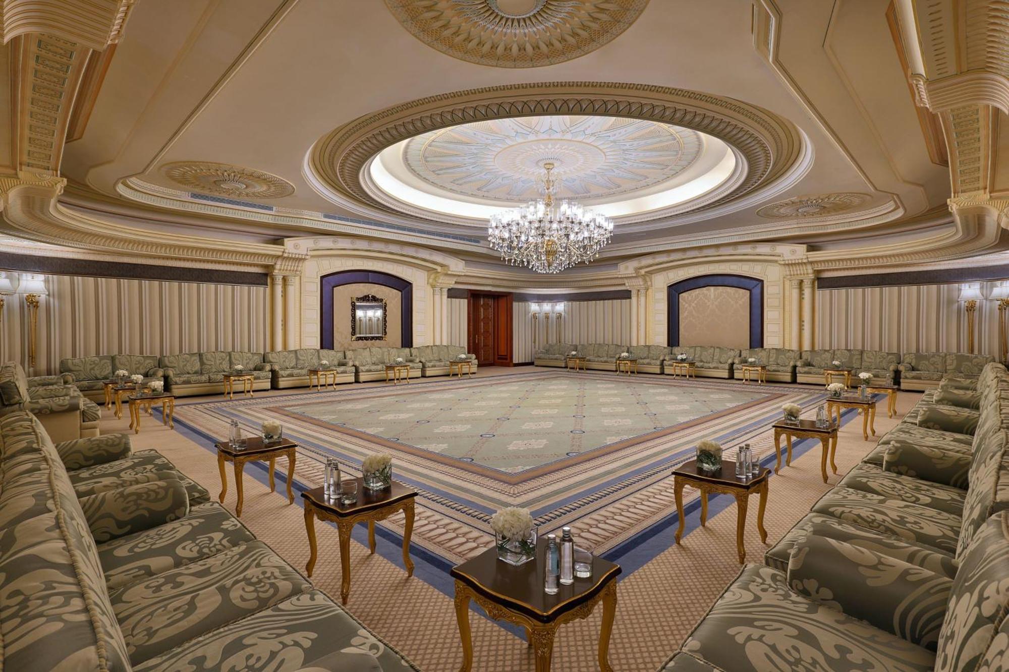 The Ritz-Carlton Jeddah Hotel Eksteriør billede The ballroom